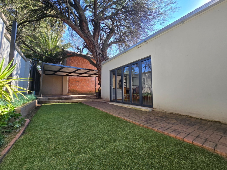6 Bedroom Property for Sale in Waverley Free State